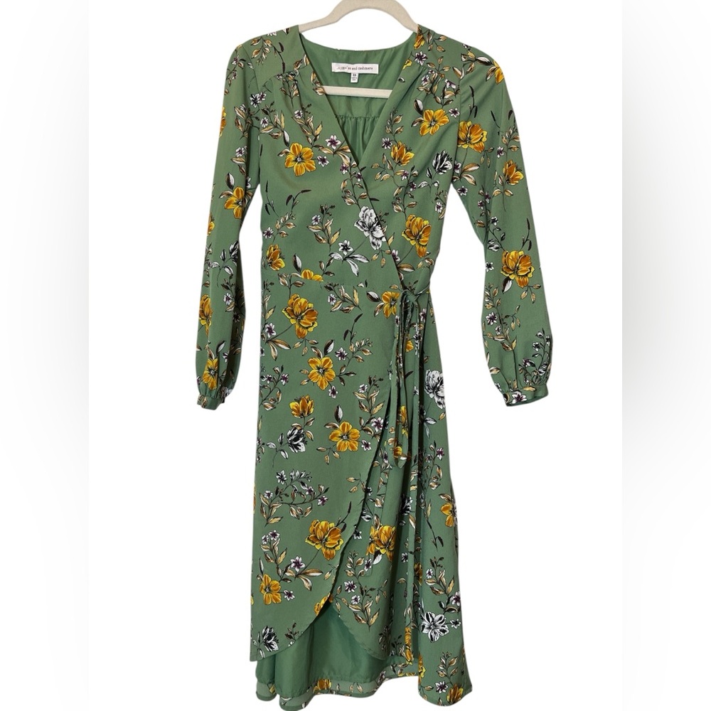 Cupcakes and Cashmere Alaura Midi Dress Sz XS Green Floral Wedding Guest Spring